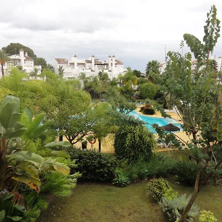 Spacious Townhouse In Costalita Estepona